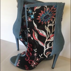 Cape Robbin Mesh & Denim Boots  10M